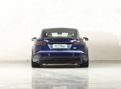 Tesla S
