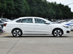 Dongfengfengshen E70