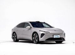 NIO ET7