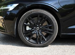 Volvo S60 Новая энергия