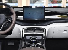 Цинь Плюс ДМ-и