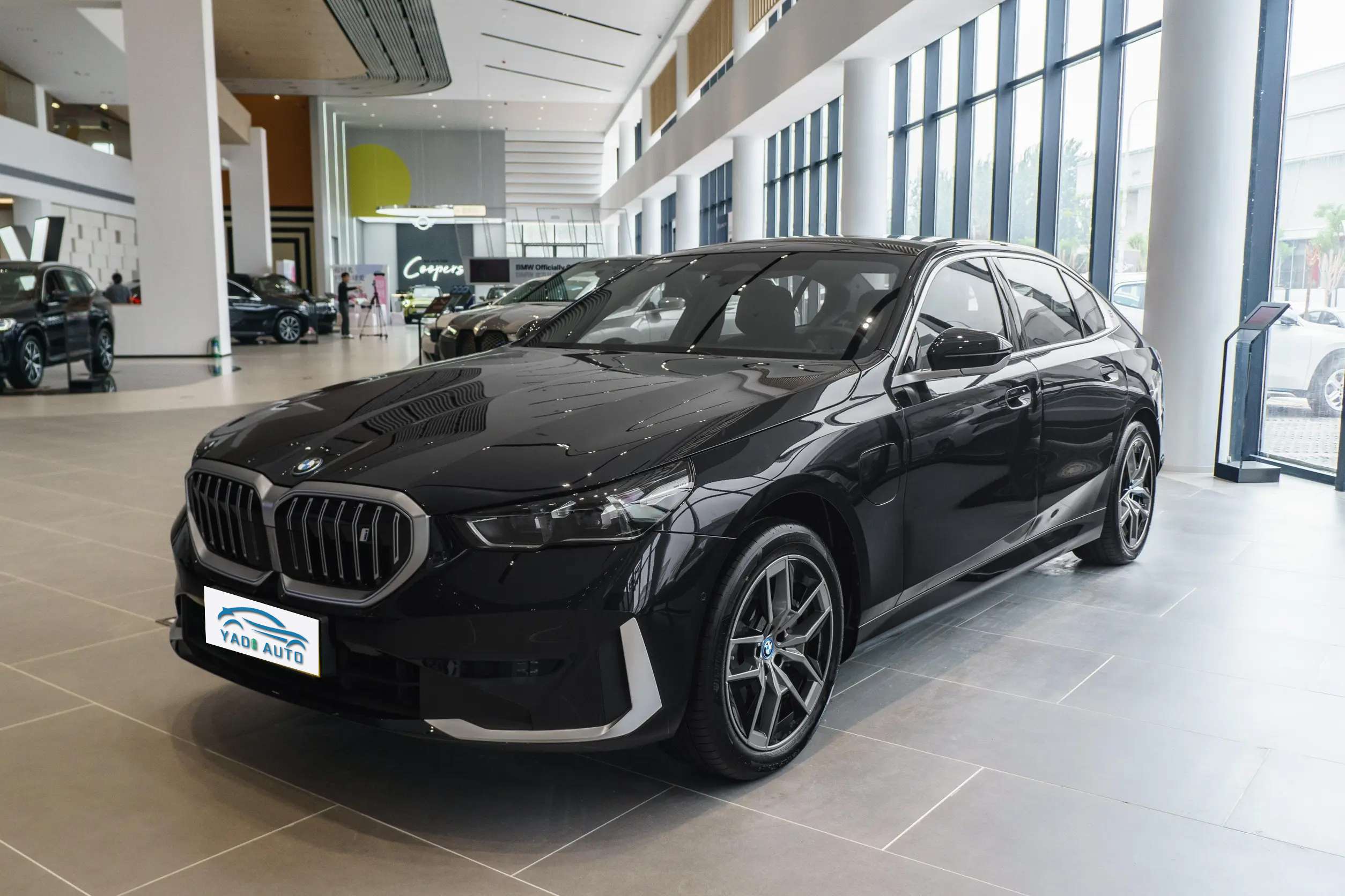 BMW i5