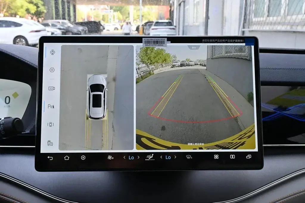 Mid-size SUV Mid-size SUV