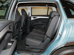 Ауди Q5 е-трон