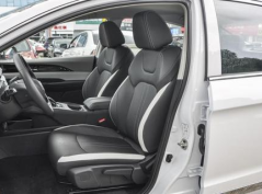 Dongfengfengshen E70