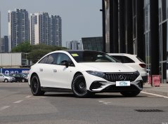 مرسيدس بنز EQS AMG