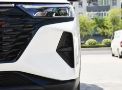 Dongfengfengshen AX7