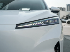 Дунфэнфэншен SKY EV01