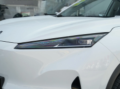 Дунфэнфэншен SKY EV01