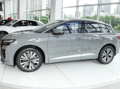 Ауди Q4 е-трон