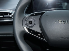 Дунфэнфэншен SKY EV01